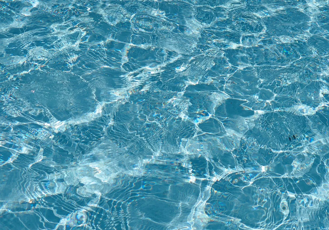 水